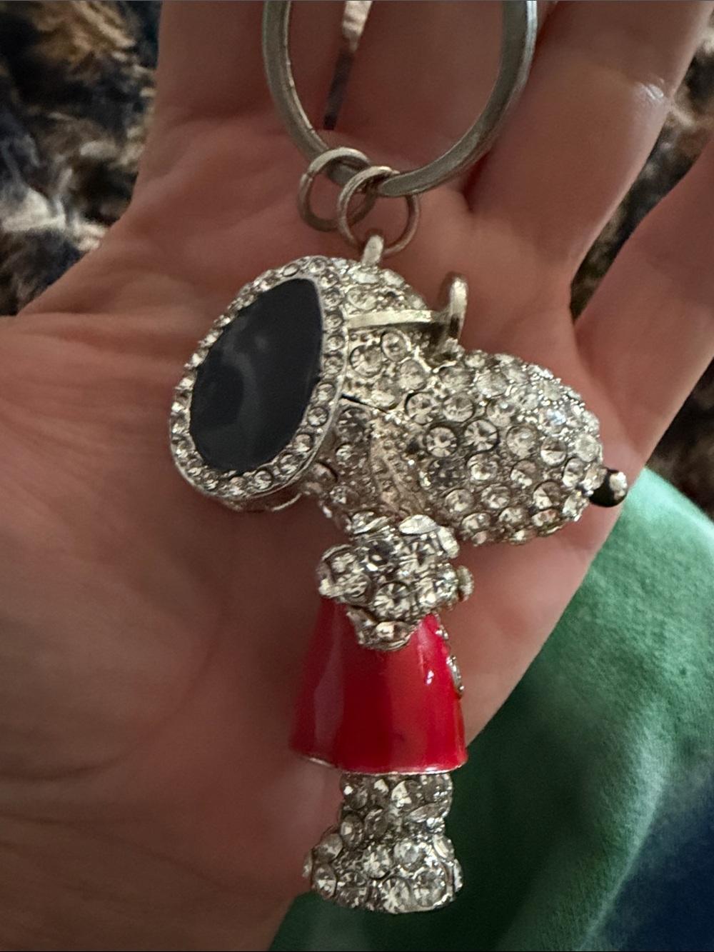 Snoopy Joe Cool Pave Chrystal key chain - Picture 3 of 9